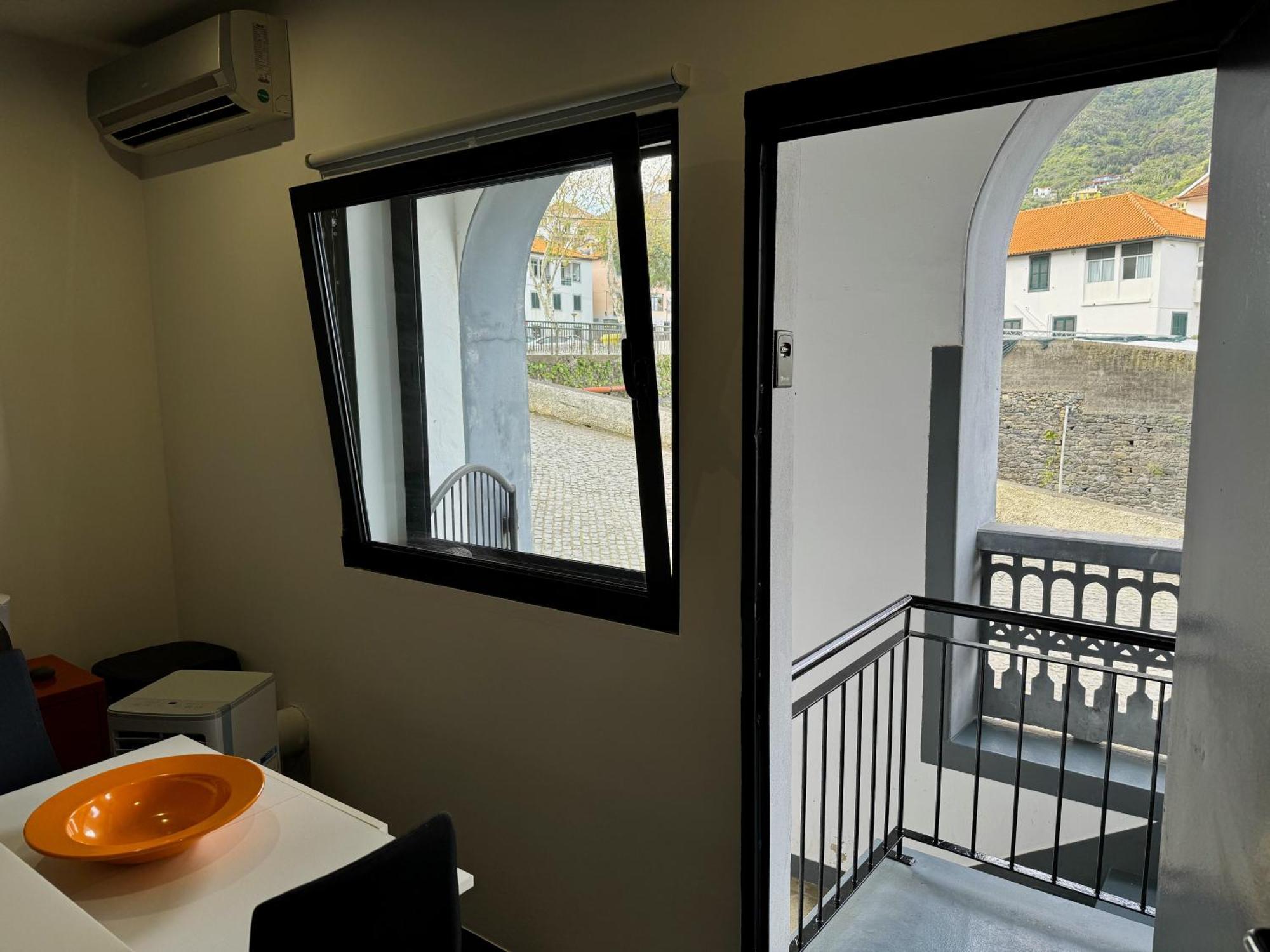 Sea Breeze Studios Porto Da Cruz Luaran gambar